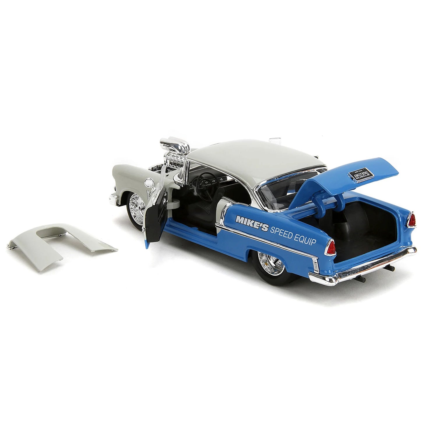 Chevrolet Bel Air 1955 "Ghost Gas - Mike's Speed ​​Equip" Light Gray &amp; Blue "Bigtime Muscle" Series 1/24 Diecast Model Car por Jada (as seleções podem variar)